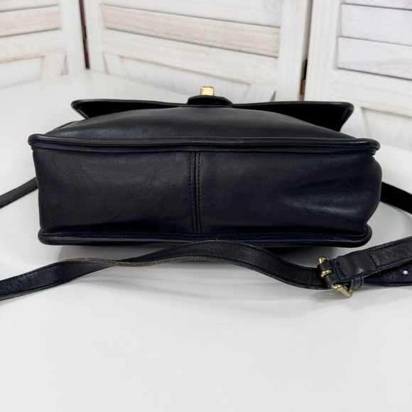 Coach Vintage 1994 Willis Leather Crossbody Bag 9927 Black - Picture 7 of 14
